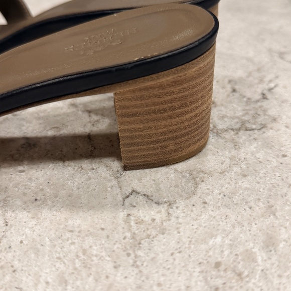 Hermes Oasis Sandal - Picture 7 of 12